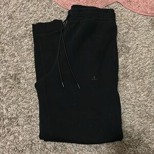 Men’s Oakley Joggers Size Small, Black!